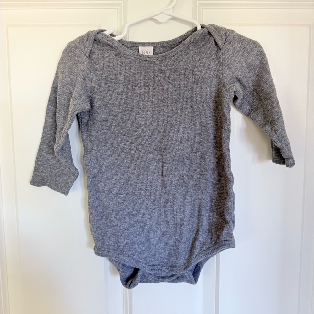 Nordstrom Baby Soft Gray Long Sleeve Bodysuit - Size 12 months